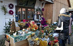 02015 1675 Sanok Advent-Jahrmarkt.JPG