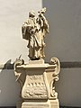 Statue Johannes von Nepomuk vor der Pfarrkirche
