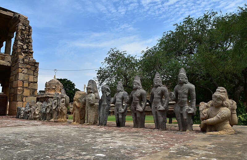 File:11th century Gangaikonda cholapuram Temple, dedicated to Shiva, built by the Chola king Rajendra I Tamil Nadu India (23).jpg