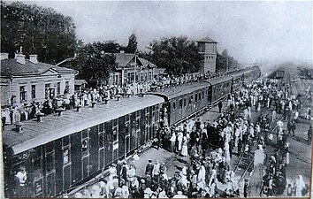 Train ramenant des soldats du front à Droujkivka (Donetsk) en 1917.