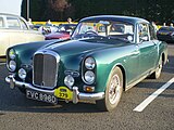 1966 Alvis TF21 Saloon (cropped).jpg