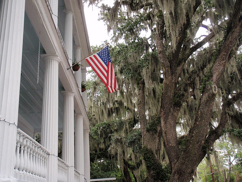 File:413 Beaufort, South Carolina.jpg