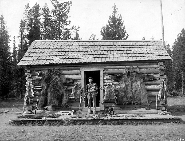 File:77984 JR Carper, FS Hunter & Trapper, Wallowa NF, OR 1908 (22027057742).jpg