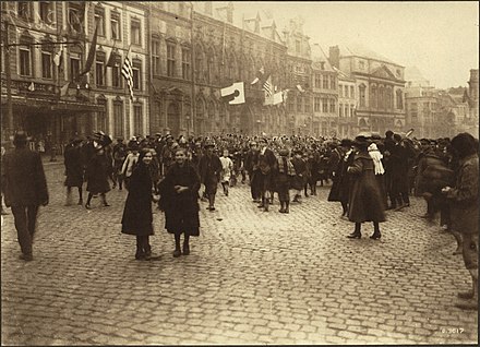 42nd Battalion marching through the Grand Place, Mons, on the morning of November 11, 1918