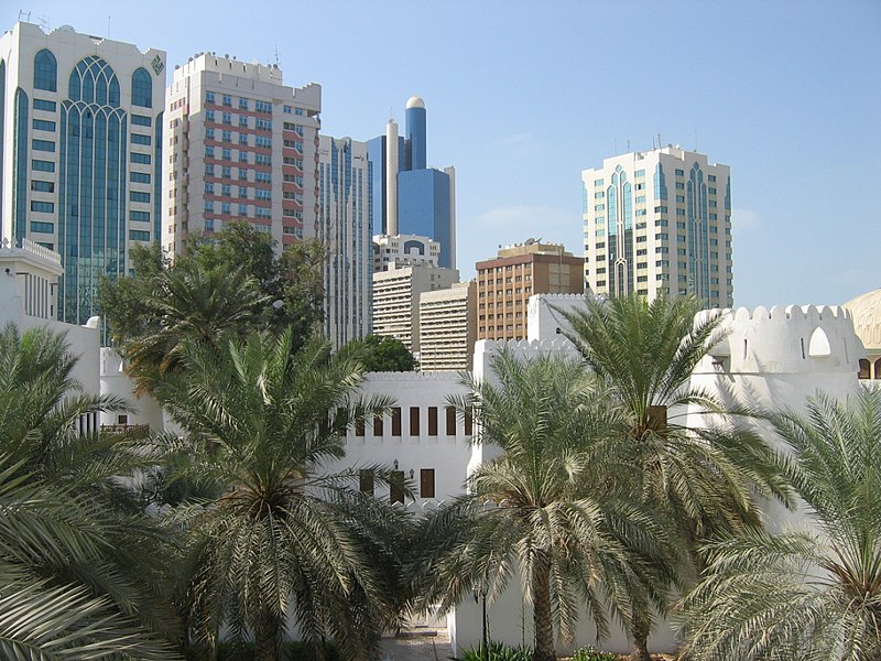 File:Abu Dhabi City vom Fort Qasr Al Hosn.JPG