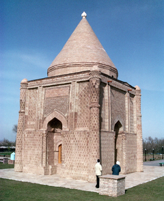 Mausoleum definition