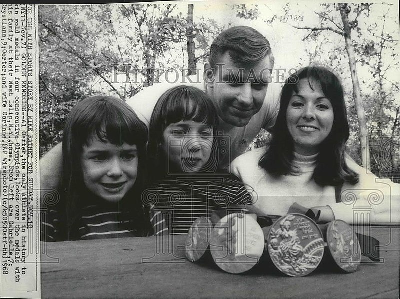 File:Al Oerter with family 1968.jpg