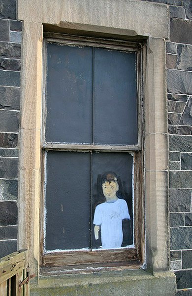 File:Artwork on a window - geograph.org.uk - 996729.jpg