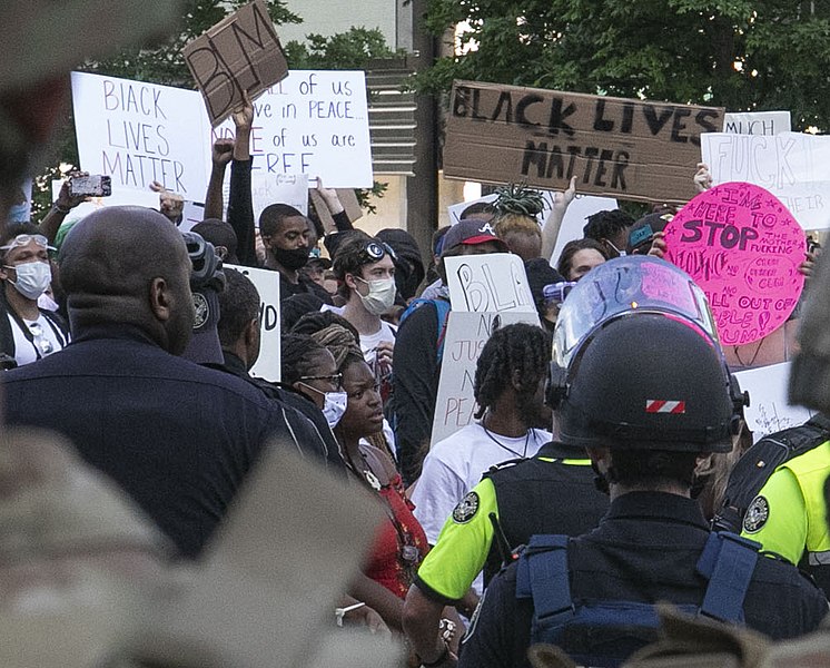 File:Atlanta Police Department and Black Lives Matter detail, from- Hold the Line - 49965120087 (cropped).jpg