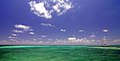 Plavetna voda oko obale Ambergris Cayea