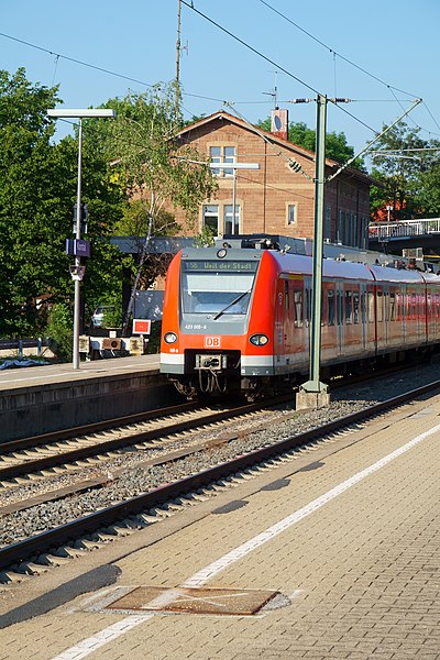 File:Bahnhof Korntal 27.jpg