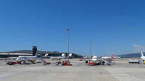 Avions a l'aeroport