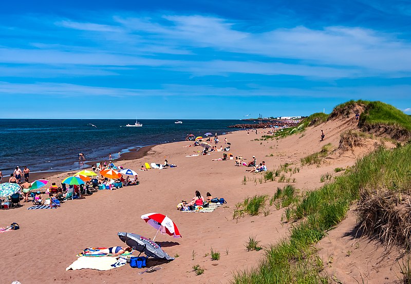 File:Beach Harbour Aboiteau, Cape Pelee (40518880291).jpg