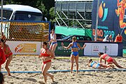 Deutsch: Beachhandball Europameisterschaften 2019 (Beach handball Euro); Tag 2: 3. Juli 2019 – Frauen, Vorrunde Gruppe A, Kroatien-Rumänien 2:0 (16:11, 11:8) English: Beach handball Euro; Day 2: 3 July 2019 – Women Preliminary Round Group A – Croatia-Romania 2:0 (16:11, 11:8)