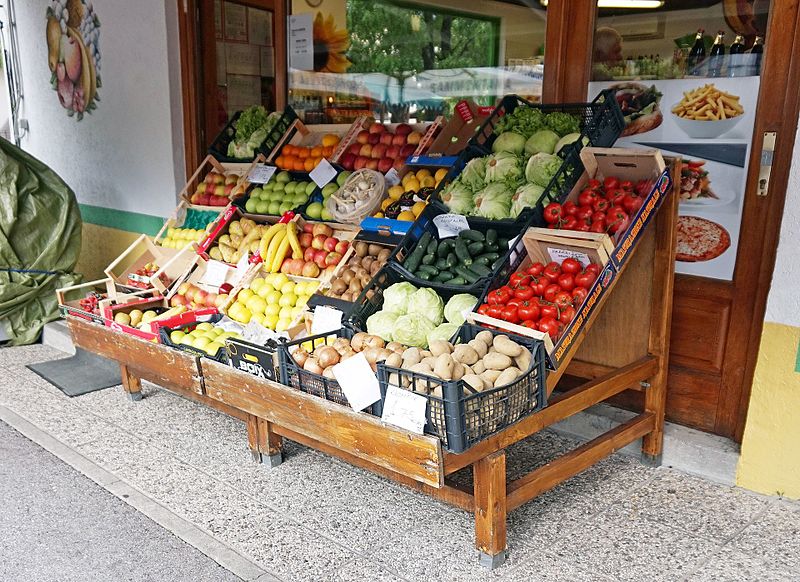 File:Bovec - fruits and vegetables.jpg