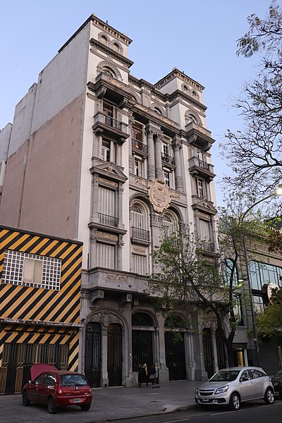 File:Buenos Aires kamienica Irigoyen 676 1.jpg