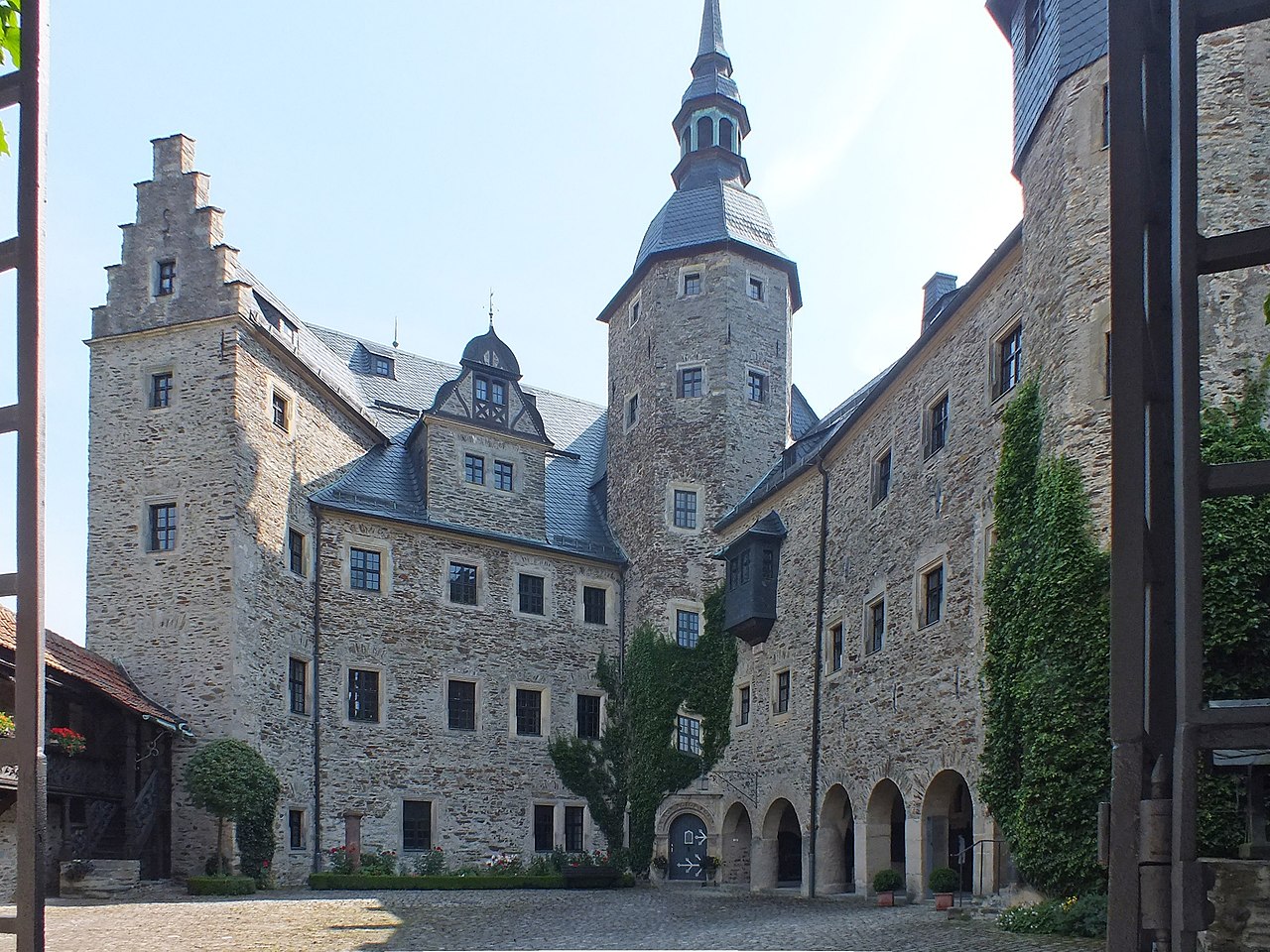 Таинственный замок Лауэнштейн.Франкенвальд.(Burg Lauenstein (Frankenwald)).  Обсуждение на LiveInternet - Российский Сервис Онлайн-Дневников