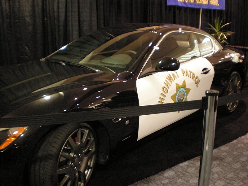 File:CHP Maserati GranTurismo side.JPG