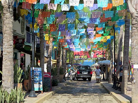 The main drag, Calle Delfines