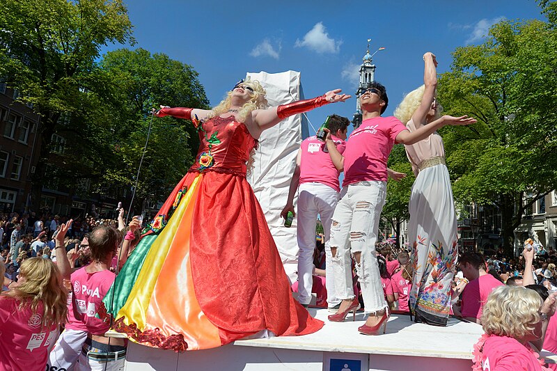 File:Canal Parade Amsterdam - EuroPride 2016 - PvdA (28225699894).jpg