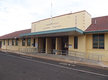 Charleville Railway Station, Queensland, July 2013.JPG