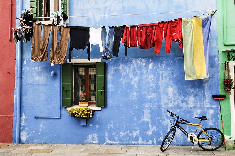 File:Colori di Burano.jpg