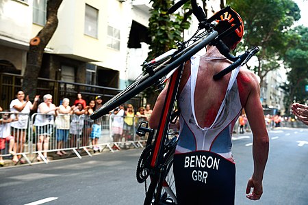 Competição de triatlo masculino enche ruas de Copacabana 1038771-18.08.2016tng-1679.jpg