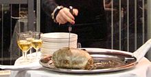 "Great chieftain o' the puddin-race!" – cutting the haggis at a Burns supper (Source: Wikimedia)