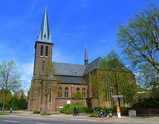 Düsseldorf Kürtenstraße 160 - Kath. Kirche St. Maria unter dem Kreuze - panoramio (1)