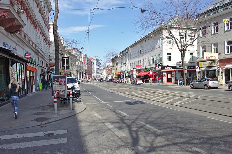 File:Ekstera Mariahilfer Straße.jpg