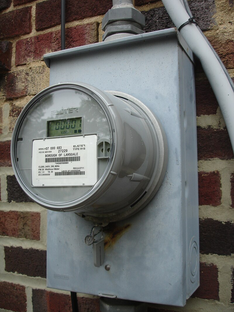 https://upload.wikimedia.org/wikipedia/commons/thumb/7/7a/Elster_Type_R15_electricity_meter.jpeg/800px-Elster_Type_R15_electricity_meter.jpeg