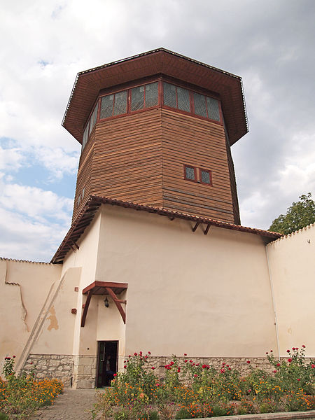 File:Falcon Tower.jpg