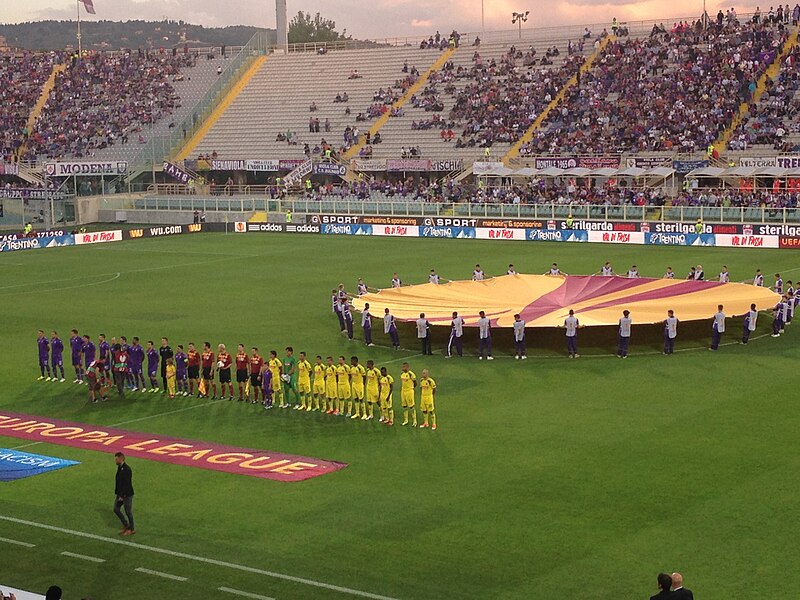 File:Fiorentina Paços.JPG