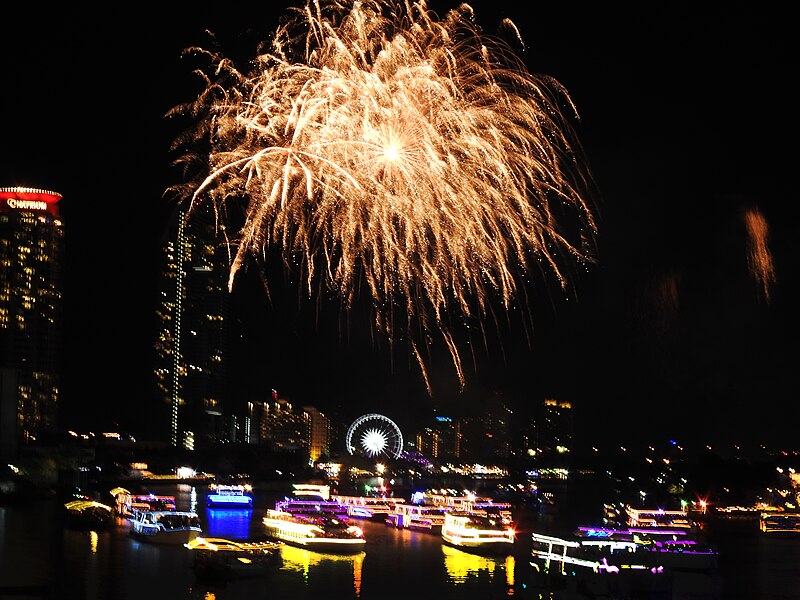 File:Fireworks in Bangkok Thailand 2019 11.jpg