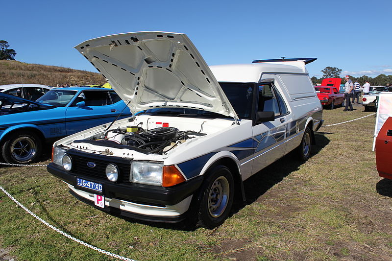 File:Ford Falcon XD Sundowner Panel Van (16016547508).jpg