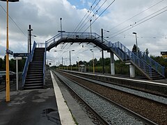 La passerelle et la halte.