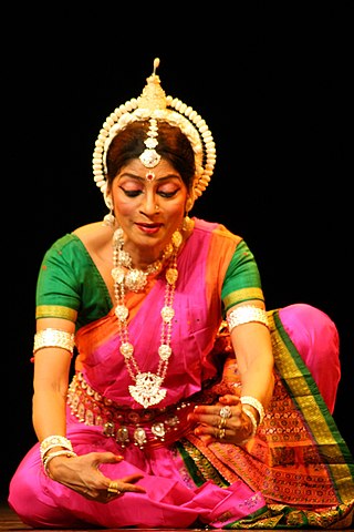 <span class="mw-page-title-main">Geeta Mahalik</span> Indian Odissi dancer (born 1948)