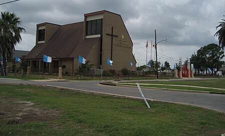 Tập_tin:Gentilly28May07OurLadyVietnamChurch.jpg