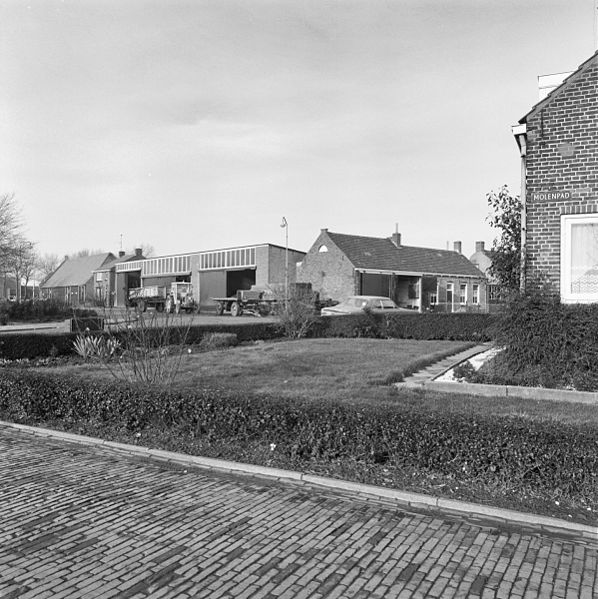 File:Hoek Molenpad- zuidsingel-oostsingel - Borssele - 20038618 - RCE.jpg