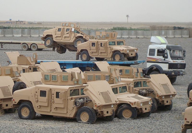 File:Humvees for Repair 1 (6040987590).jpg