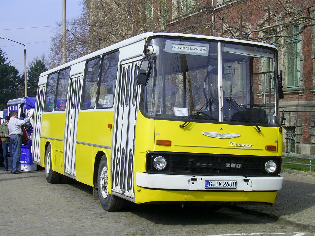 File:Ikarus 260.51 in Semey.JPG - Wikimedia Commons