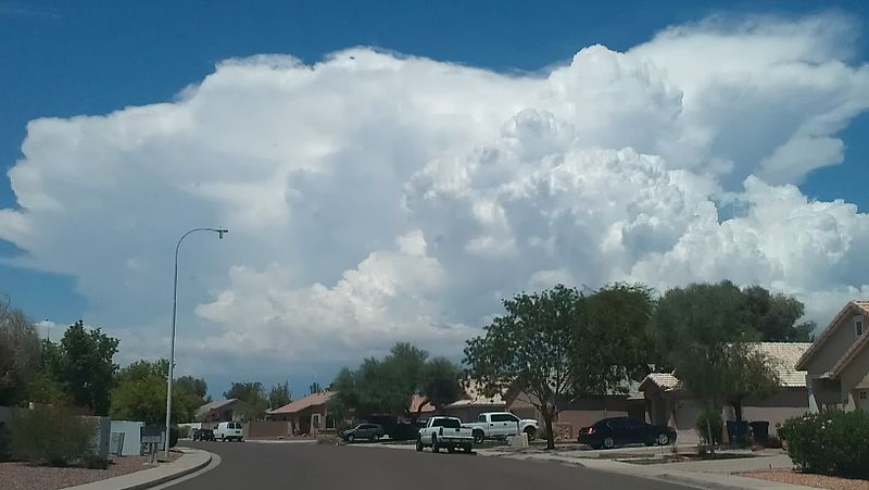 File:Incoming monsoon clouds over Arizona.jpg