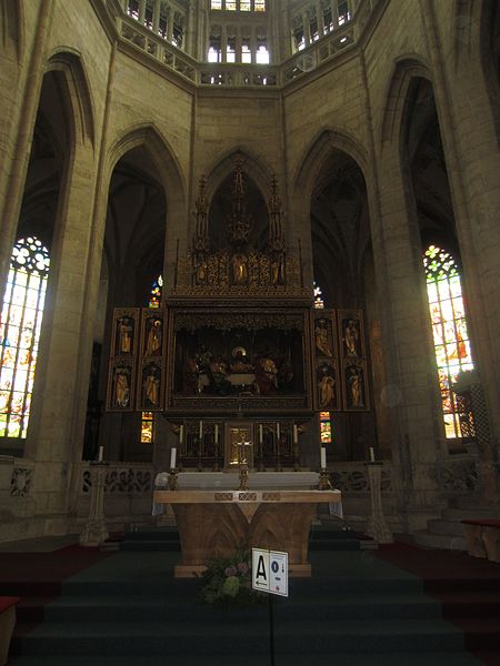 File:Interior of the Church of Saint Barbara (Kutná Hora) 25.JPG