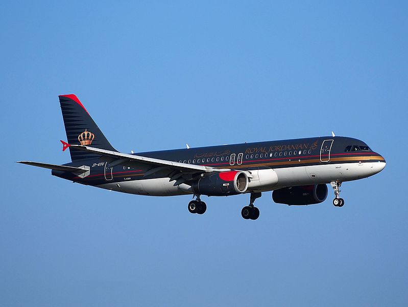 File:JY-AYU (aircraft) at schiphol pic2.JPG