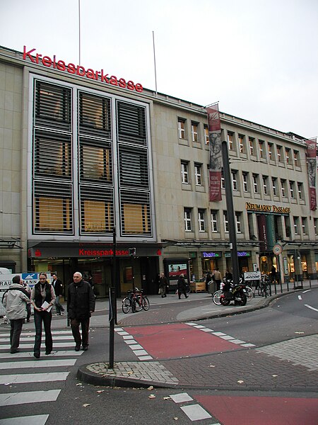 File:Köln-Neumarkt-Kreissparkasse.JPG