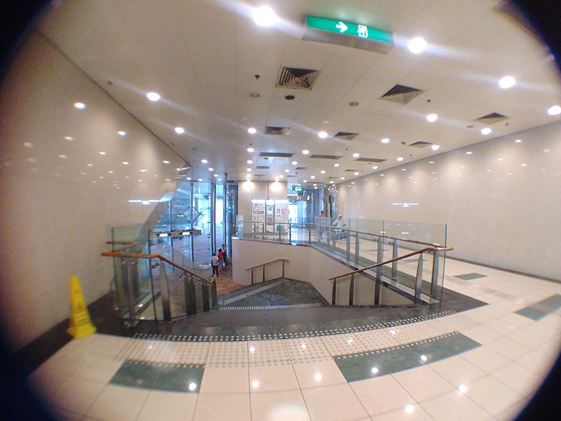 File:Kai Tin Shopping Centre New wing Ground floor.jpg