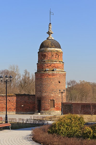 File:Kolomna 04-2014 img21 Staro-Golutvin Monastery.jpg