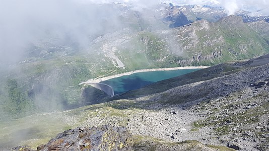 Blick hinunter zum Lago di Lei