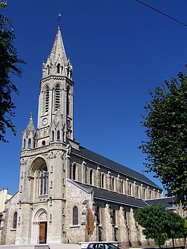 Le Chesnay Église Saint-Antoine.JPG