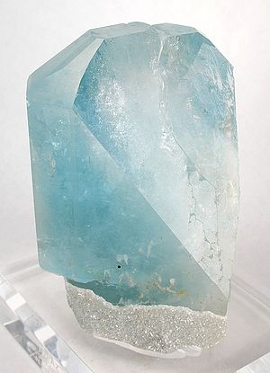 Lepidolite-Topaz-vlt-6b.jpg